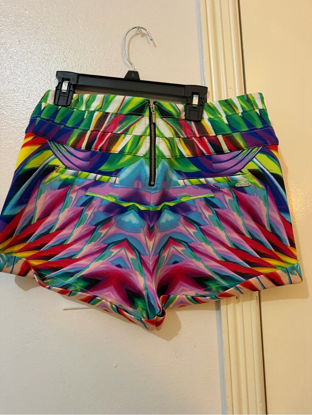 bebe Multicolor Geometric Bike Shorts with Zipper Pockets - Picture 3 of 5